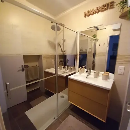 Appartement Les Pins Proche Pézenas