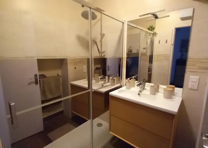 Appartement Les Pins Proche Pézenas